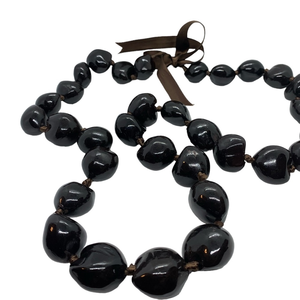 Vintage Hawaii Kukui Nut Lei Necklace - Picture 5 of 5